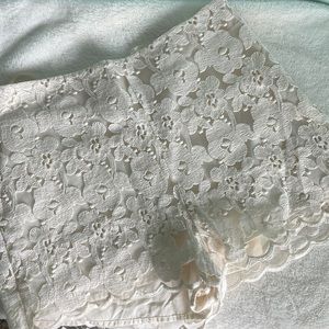 Gianni Bini lace shorts NWOT
